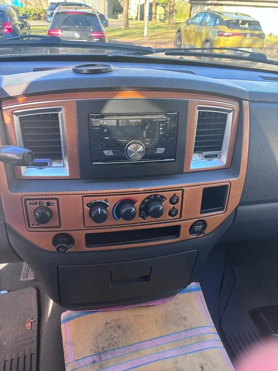 Usata Dodge Ram 345 CV (253 kW) 2007 Giallo Pick-up