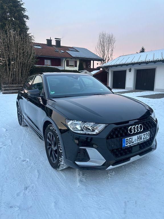 Gebraucht Audi A1 Advanced 116 PS (85 kW) 2024 Schwarz Limousine
