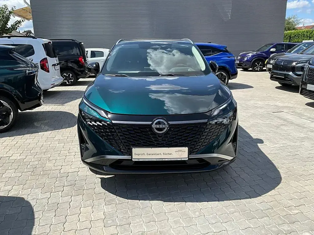 Neu Nissan Qashqai Tekna+ 158 PS (116 kW) 2026 Grün SUV