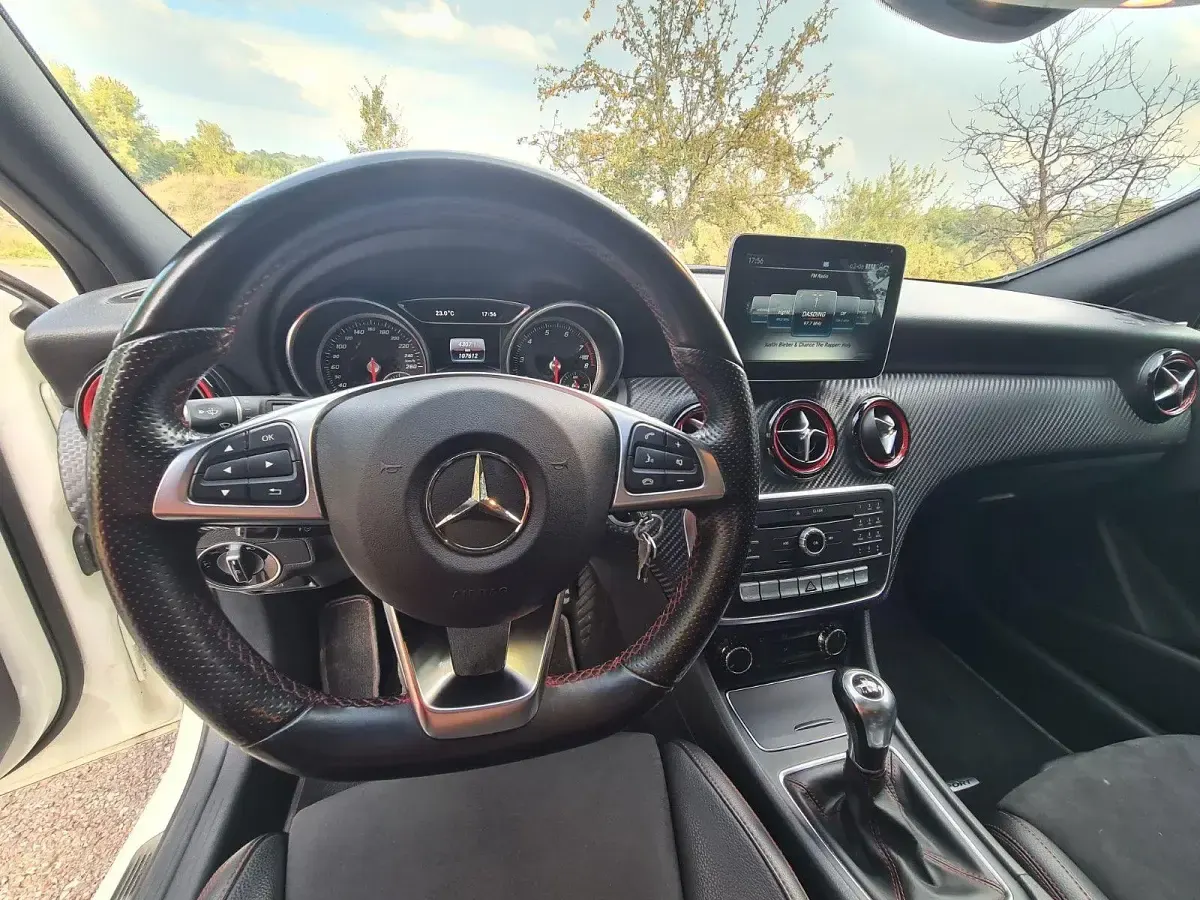 Gebraucht Mercedes A250 AMG line 218 PS (160 kW) 2016 Weiß Kleinwagen