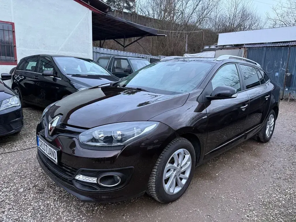 Gebraucht Renault Mégane LIMITED 116 PS (85 kW) 2016 Braun Limousine
