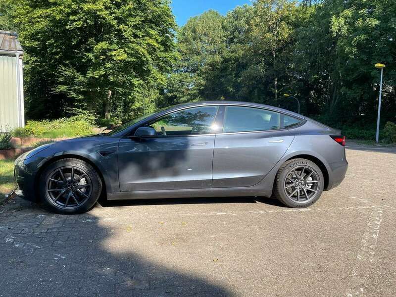 Verkauft Tesla Model 3 Model 3LR Long ., gebraucht 2021, 24.000 km in Delmenhorst, DE