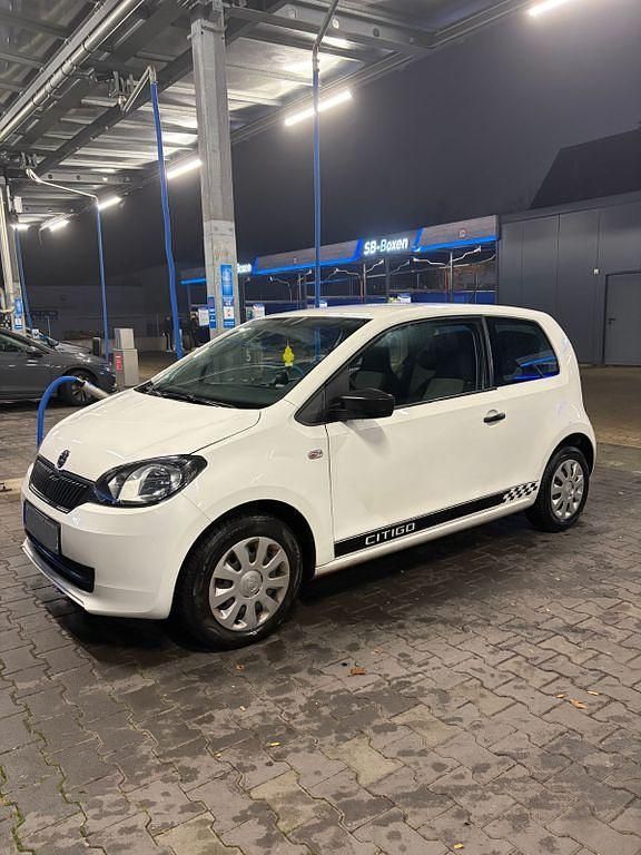 Gebraucht Skoda Citigo Ambition 75 PS (55 kW) 2014 Weiß Kleinwagen