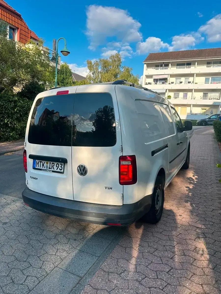 Gebraucht VW Caddy Maxi 122 PS (89 kW) 2016 Weiß Van / Kleinbus