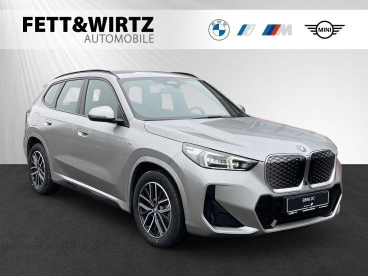 Silber Gebraucht 2024 BMW iX1 Performance SUV | 44.990 € (Fairer Preis) - Bild 1/4