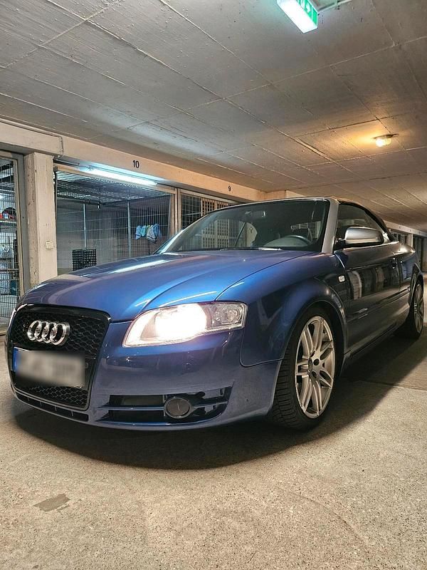 Blau Gebraucht 2005 Audi A4 Cabriolet Ambiente Cabrio | 6.500 € (Teuer) - Bild 1/4