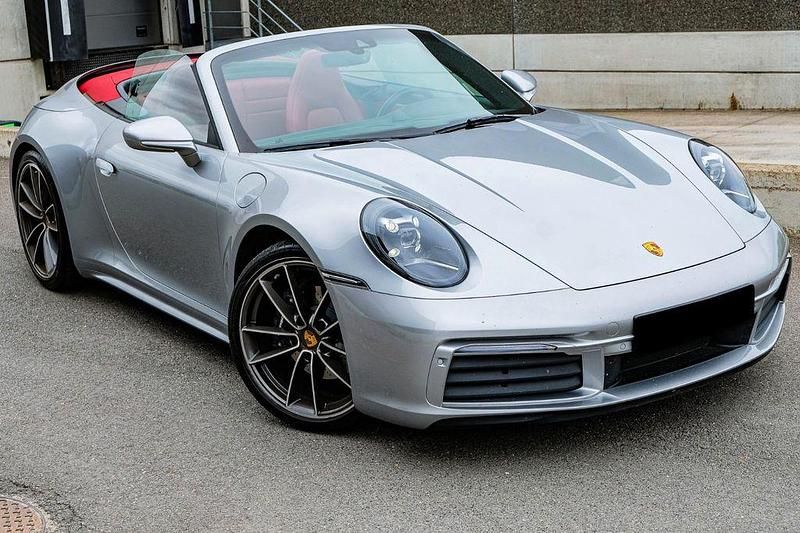 Silber Gebraucht 2024 Porsche 911 Carrera 4 Cabriolet Sport Cabrio | 148.450 € (Fairer Preis) - Bild 1/4