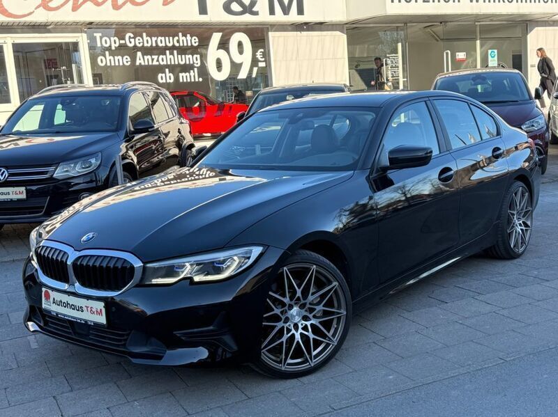 Schwarz Gebraucht 2019 BMW 330 Advantage Limousine | 28.900 € (Teuer) - Bild 1/4