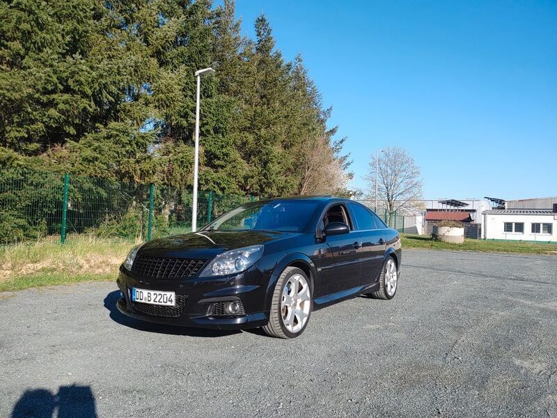 Schwarz Gebraucht 2005 Opel Vectra OPC Limousine | 5.000 € (Fairer Preis) - Bild 1/4