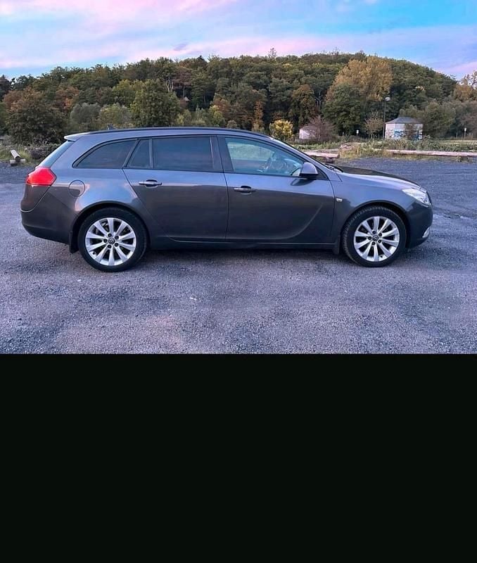 Schwarz Gebraucht 2012 Opel Insignia Kombi | 1.500 € (Superpreis) - Bild 1/4