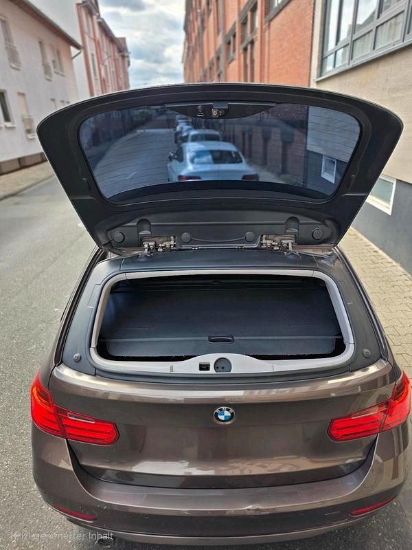 Gebraucht BMW 318 143 PS (105 kW) 2013 Braun Kombi