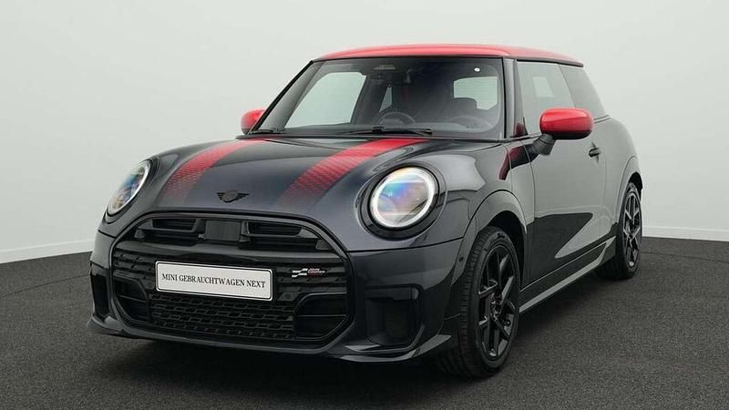 Grau Gebraucht 2024 Mini John Cooper Works Kleinwagen | 32.086 € (Guter Preis) - Bild 1/4