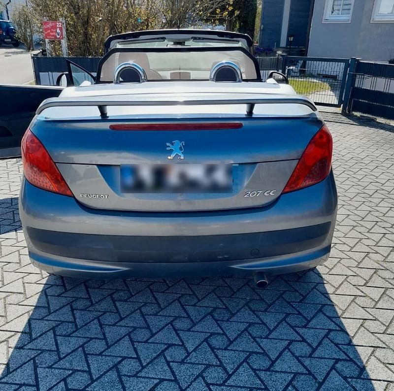 Usado Peugeot 207 120 CV (88 kW) 2008 Gris Descapotable