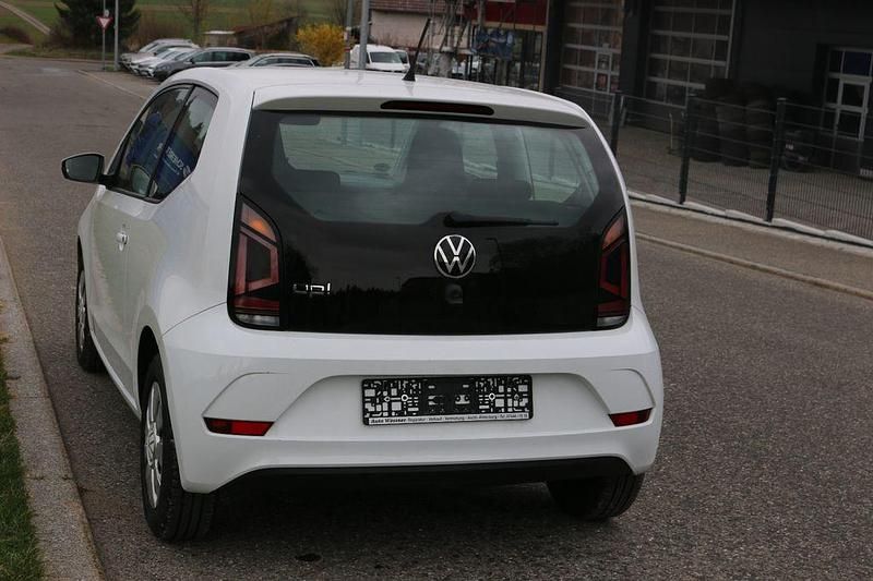 Gebraucht VW up! 65 PS (47 kW) 2023 Weiß Kleinwagen