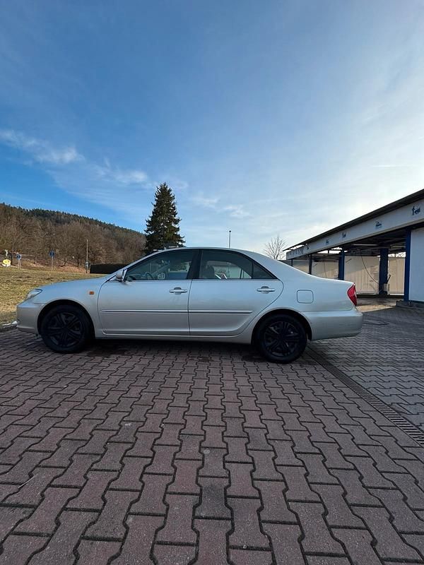 Gebraucht Toyota Camry 152 PS (111 kW) 2001 Silber Limousine