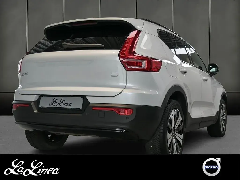 Gebraucht Volvo XC40 Ultimate 192 PS (141 kW) 2023 Crystal white / metallic SUV