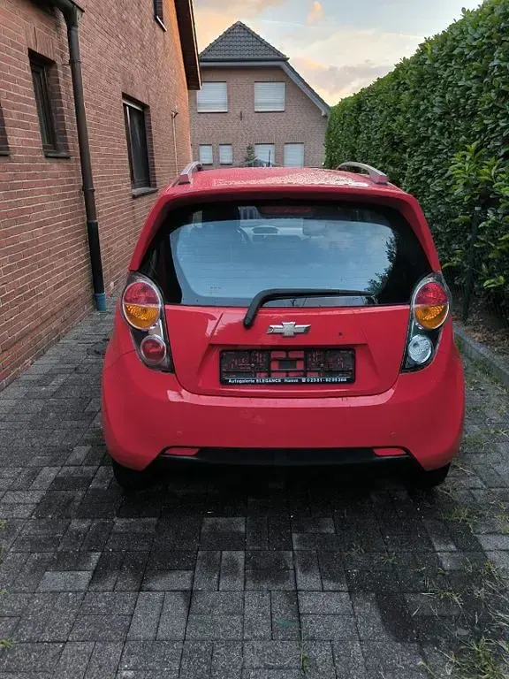 Gebraucht Chevrolet Spark LT 82 PS (60 kW) 2011 Rot Kleinwagen