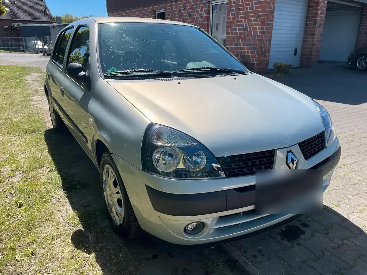 Brugt Renault Clio II 75 HK (55 kW) 2003 Grå Hatchback