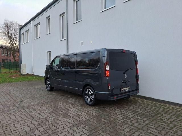 Gebraucht Renault Trafic 170 PS (125 kW) 2024 Grau "comete" Van / Kleinbus