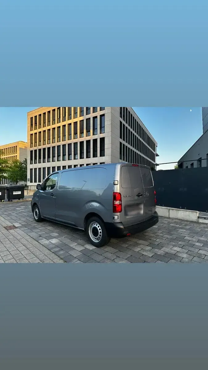 Gebraucht Opel Vivaro-e Combi 102 PS (75 kW) 2024 Grau Van / Kleinbus