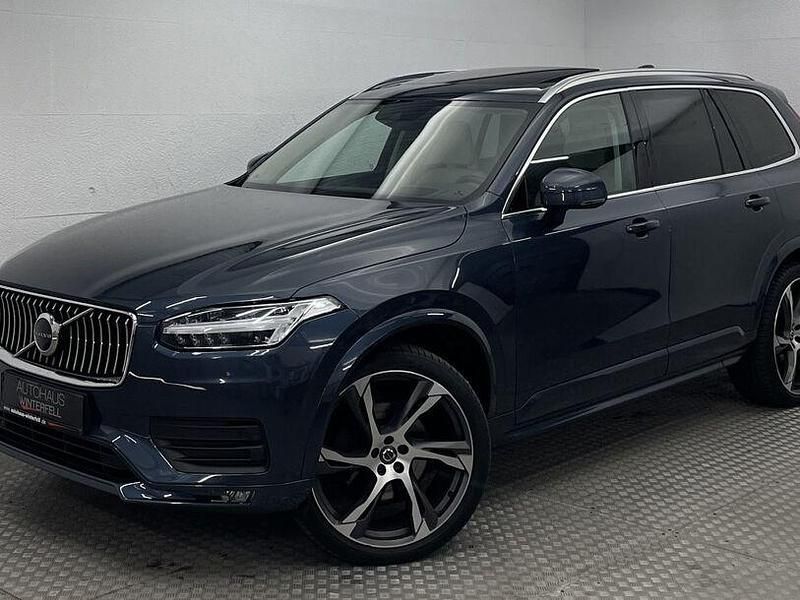 Denim blue (metallic) Gebraucht 2021 Volvo XC90 SUV | 40.400 € (Superpreis) - Bild 1/4