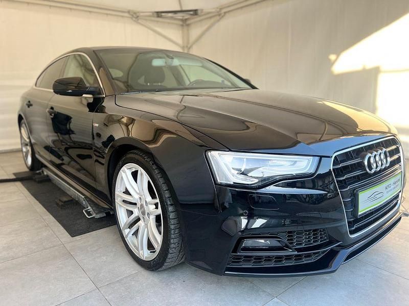 Gebraucht Audi A5 Sportback Business 190 PS (139 kW) 2015 Schwarz Kleinwagen