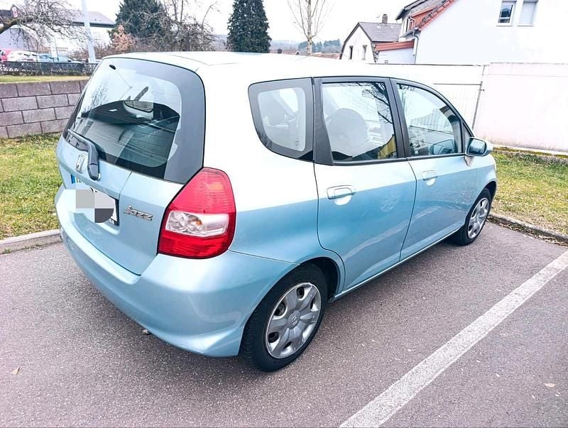 Gebraucht Honda Jazz LS 83 PS (61 kW) 2006 Blau Kleinwagen
