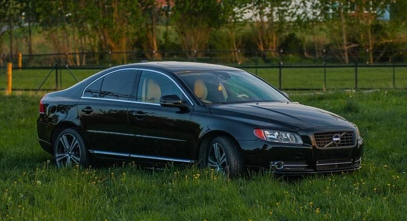 Gebraucht Volvo S80 Executive 242 PS (177 kW) 2012 Schwarz Limousine