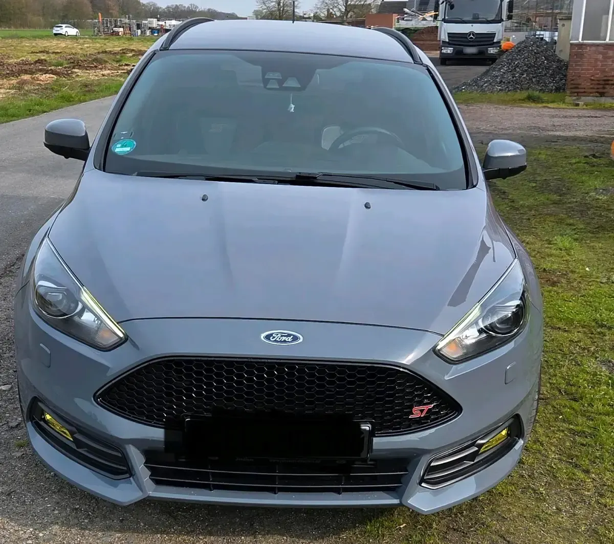 Gebraucht Ford Focus 250 PS (183 kW) 2017 Grau Kombi