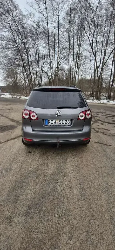 Gebraucht VW Golf Plus Cross Comfortline 105 PS (77 kW) 2010 Limousine
