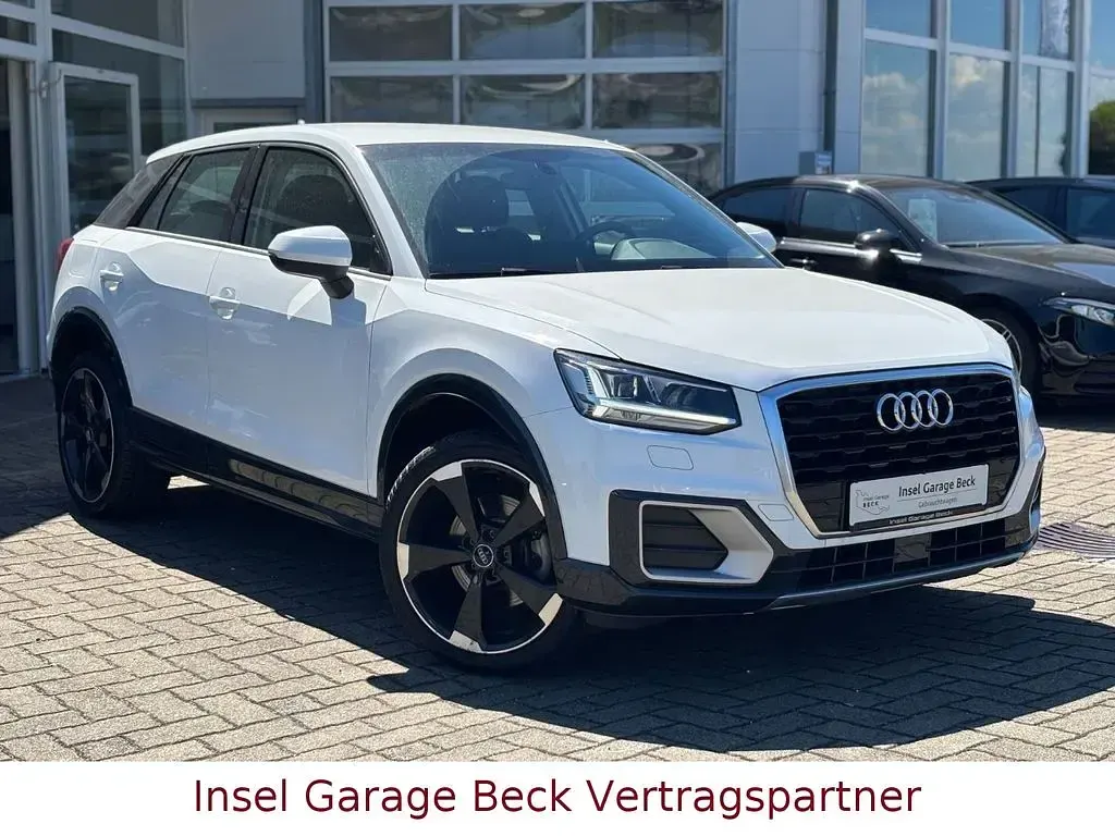 Gebraucht Audi Q2 Sport 116 PS (85 kW) 2017 Weiß SUV
