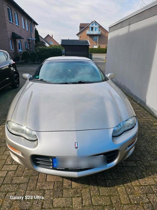 Beige Gebraucht 2001 Chevrolet Camaro Coupé | 7.000 € - Bild 1/4