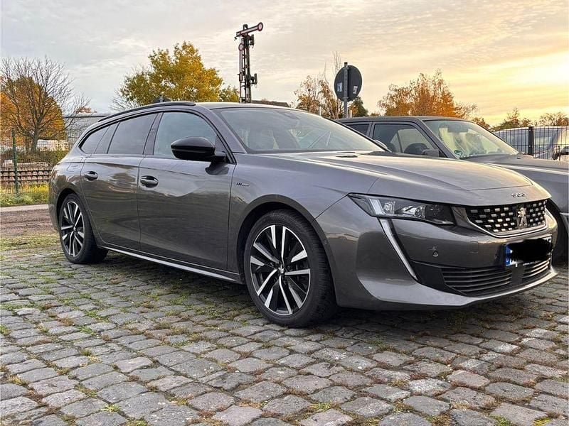 Grau Gebraucht 2021 Peugeot 508 GT Kombi | 18.700 € (Guter Preis) - Bild 1/4