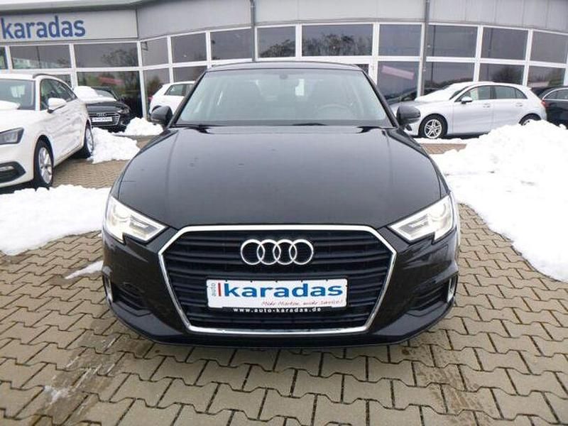 Gebraucht Audi A3 Sport 150 PS (110 kW) 2018 Schwarz Limousine