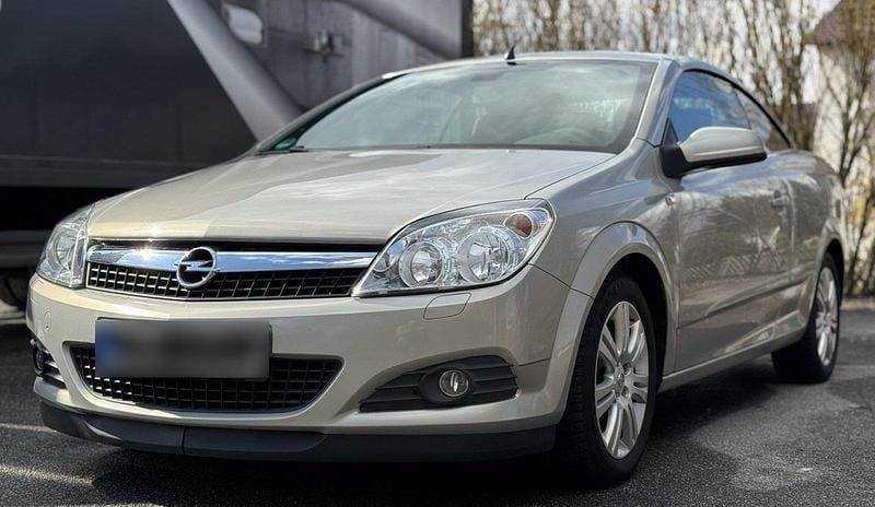 Gebraucht Opel Astra Cabriolet 140 PS (102 kW) 2008 Grau Cabrio