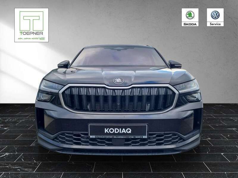 Schwarzmagic perleffekt Gebraucht 2025 Skoda Kodiaq Selection SUV | 55.190 € (Teuer) - Bild 1/4