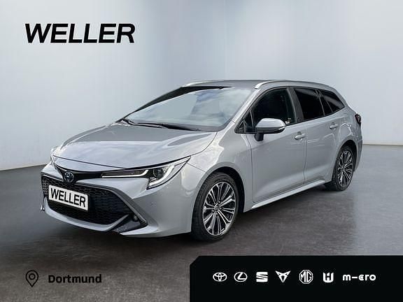 Grau Gebraucht 2021 Toyota Corolla Team Limousine | 21.250 € (Fairer Preis) - Bild 1/3