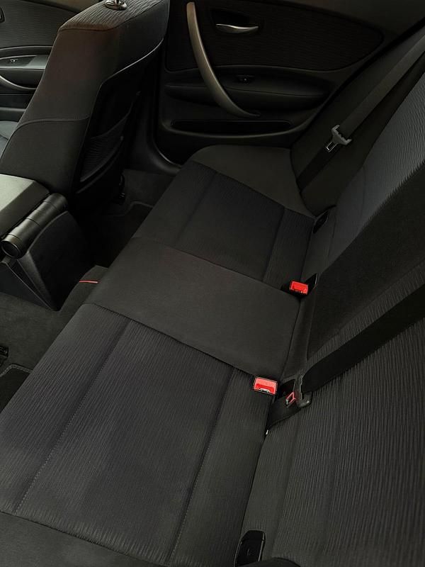 Gebraucht BMW 118 143 PS (105 kW) 2007 Schwarz Kleinwagen