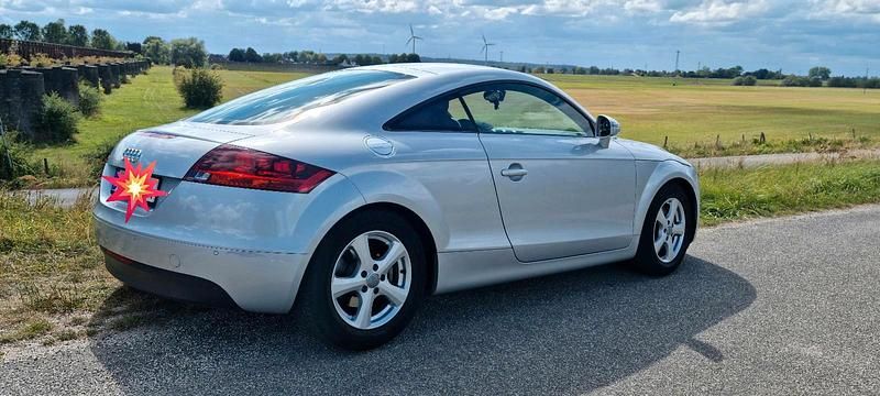 Silber Gebraucht 2010 Audi TT Coupé | 12.700 € (Fairer Preis) - Bild 1/4