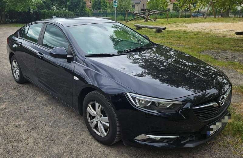 Schwarz Gebraucht 2017 Opel Insignia Country Tourer Limousine | 14.000 € (Fairer Preis) - Bild 1/4