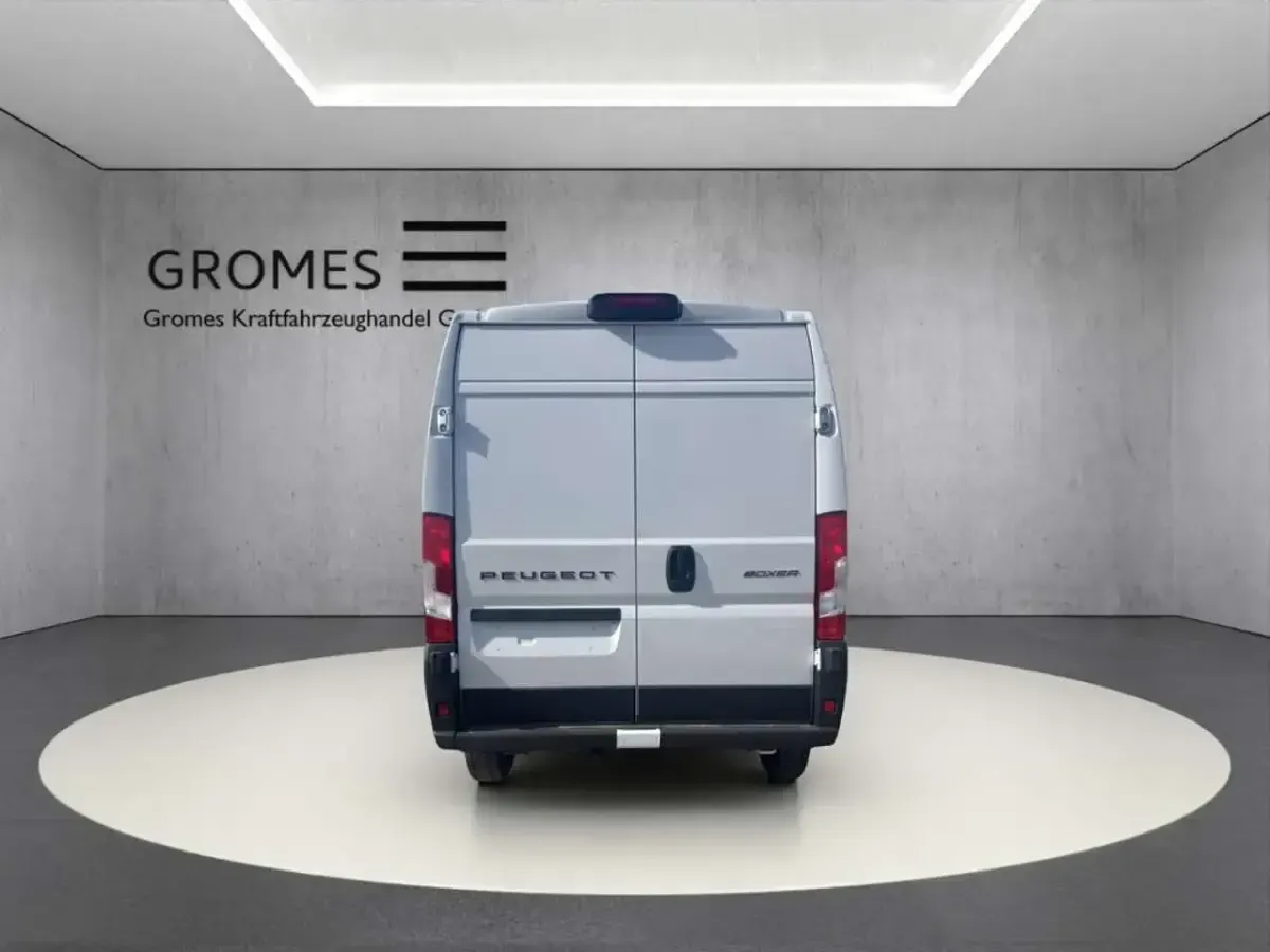 Neu Peugeot Boxer 140 PS (102 kW) 2025 Weiss icy Van
