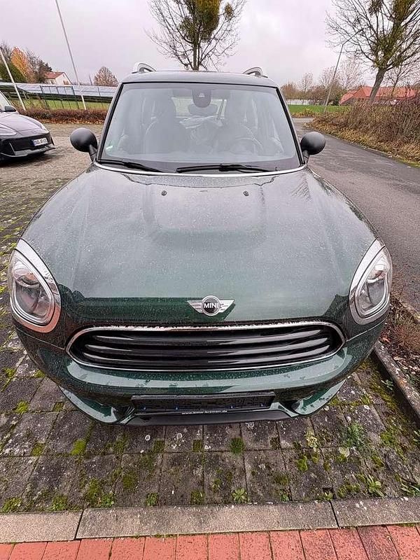 Grün Gebraucht 2017 Mini One D Countryman SUV | 15.500 € (Fairer Preis) - Bild 1/3