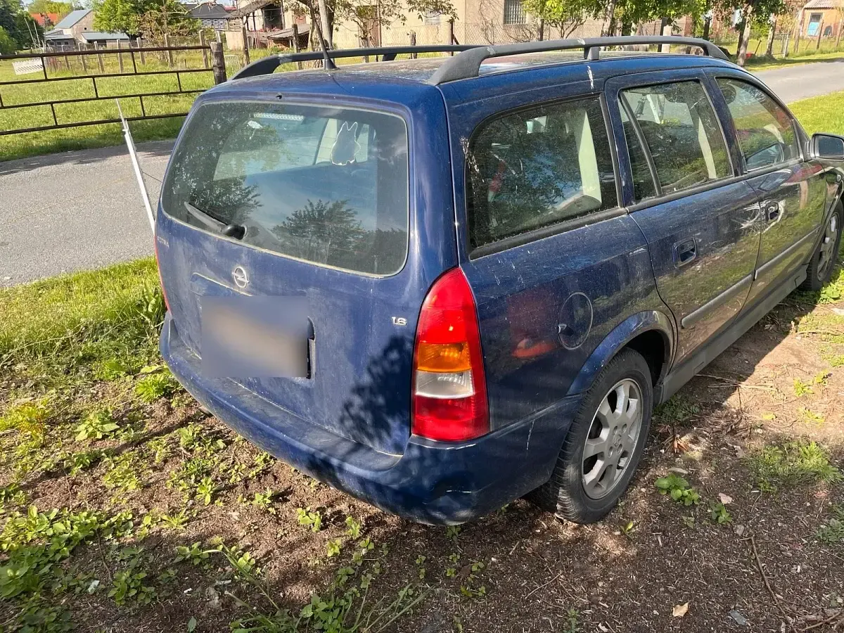 Usata Opel Astra 105 CV (77 kW) 2000 Blu Station wagon