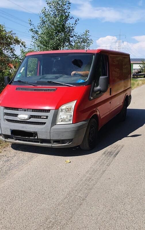 Rot Gebraucht 2010 Ford Transit Van / Kleinbus | 900 € - Bild 1/4