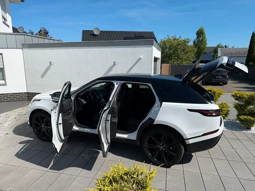 Gebraucht Land Rover Range Rover Velar SE 204 PS (150 kW) 2023 Weiß SUV