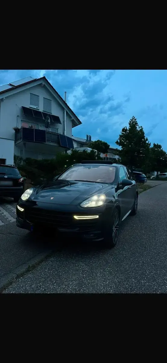 Gebraucht Porsche Cayenne Turbo 520 PS (382 kW) 2017 Schwarz SUV