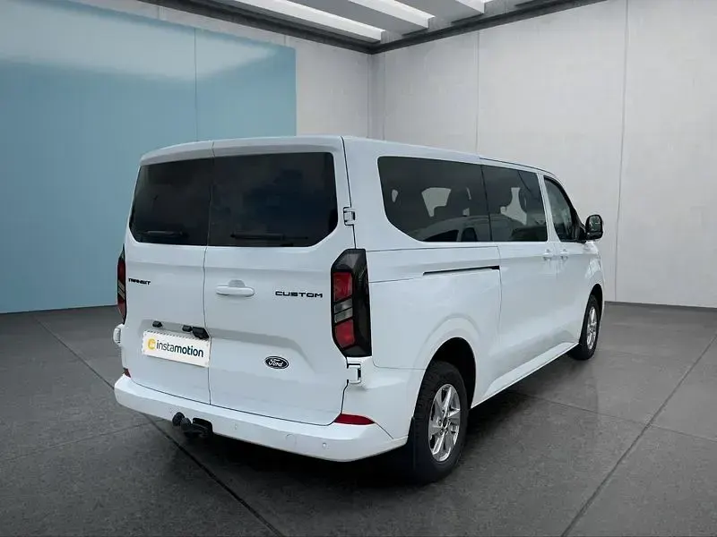 Gebraucht Ford Transit Custom 150 PS (110 kW) 2025 Weiß Van / Kleinbus