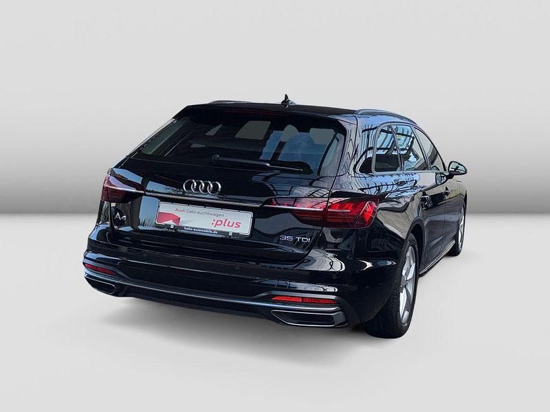 Gebraucht Audi A4 Advanced Plus 163 PS (119 kW) 2023 Schwarz Kombi