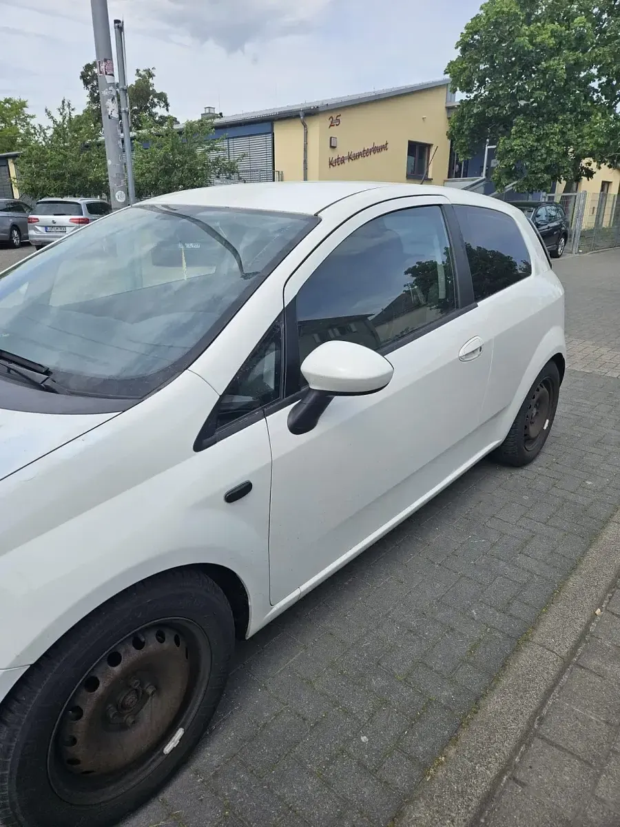 Gebraucht Fiat Punto Evo 135 PS (99 kW) 2010 Weiß Kleinwagen