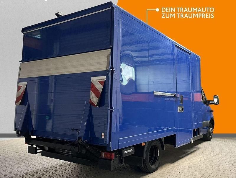 Używany Mercedes Sprinter 143 KM (105 kW) 2019 Niebieski Van